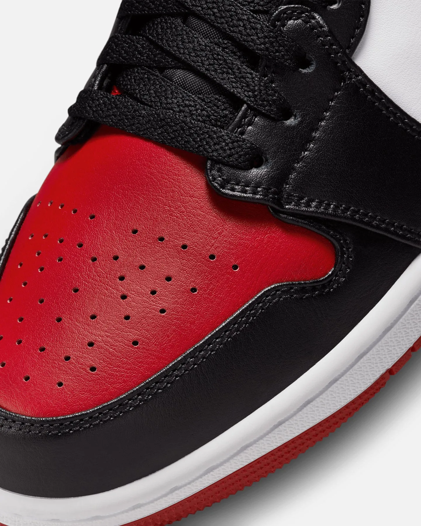 Jordan Air Jordan 1 Low "Bred Toe" White/Black/Varsity Red